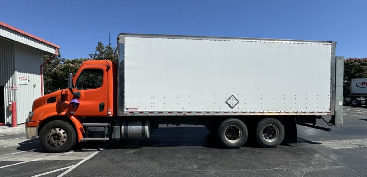 2018 Freightliner/Mercedes CASCADIA 113 752471