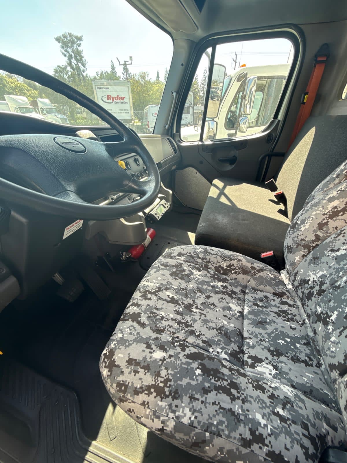 2018 Freightliner/Mercedes M2 106 752633