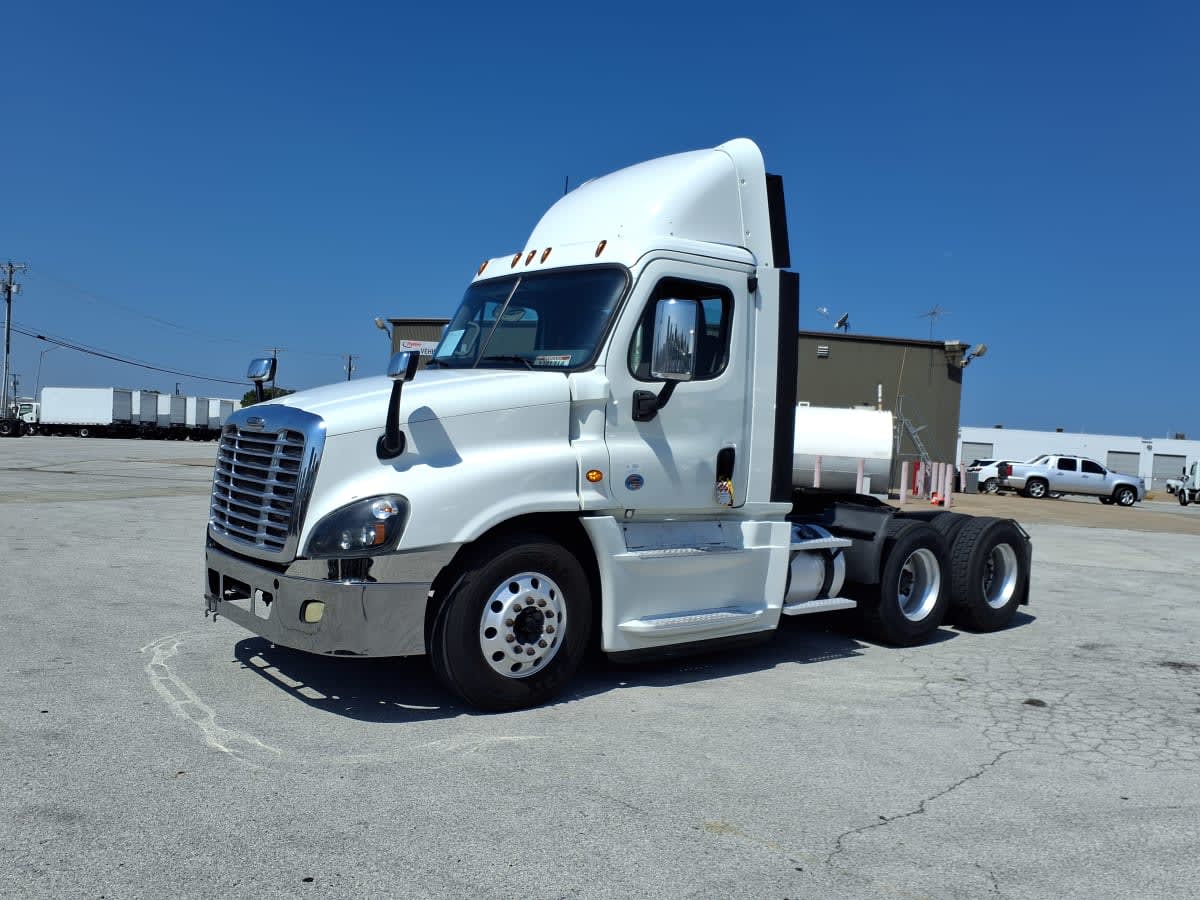 2018 Freightliner CASCADIA 125 752665