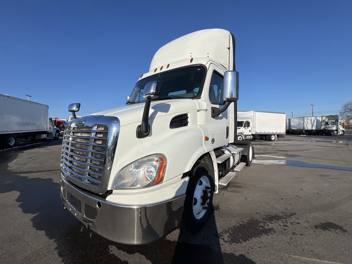 2018 Freightliner - image 1