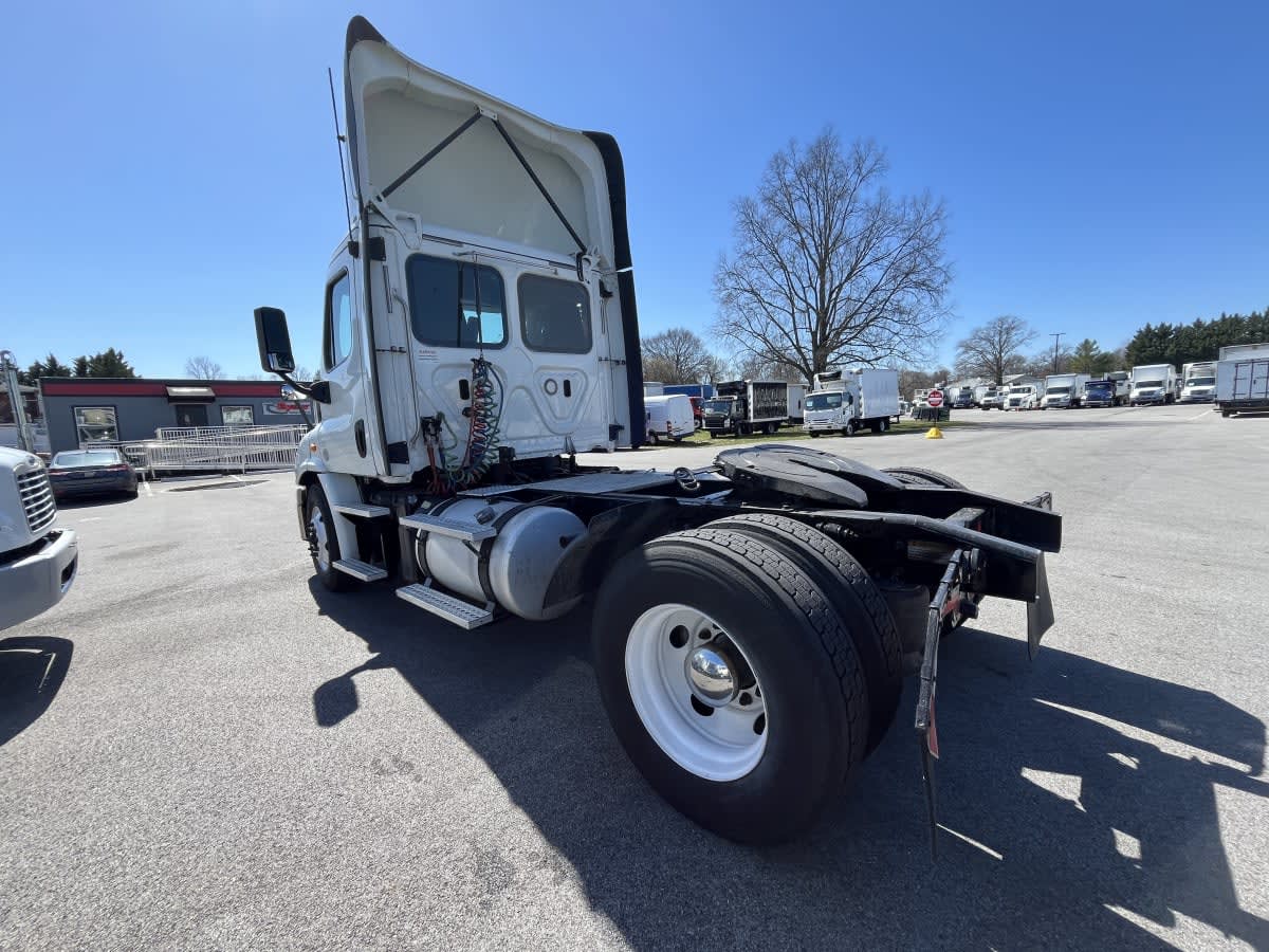2018 Freightliner - image 6
