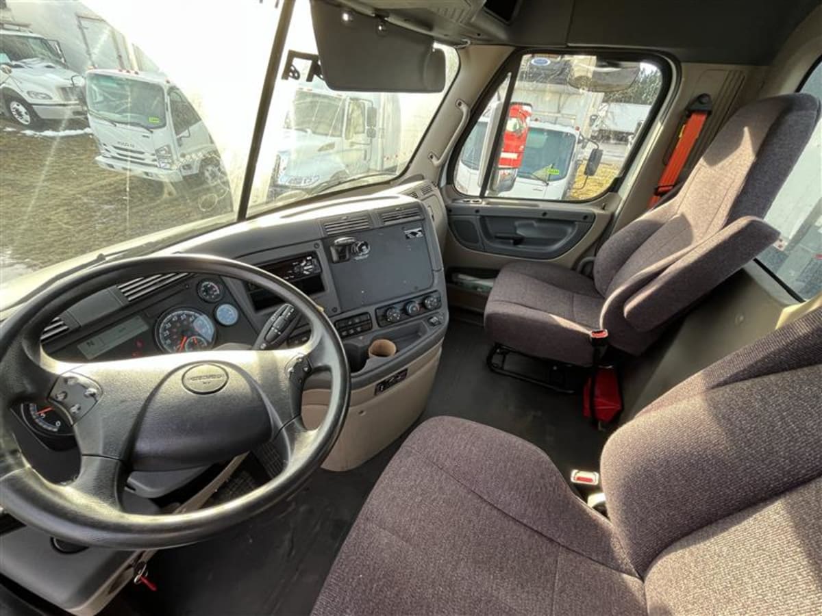 2018 Freightliner - image 7
