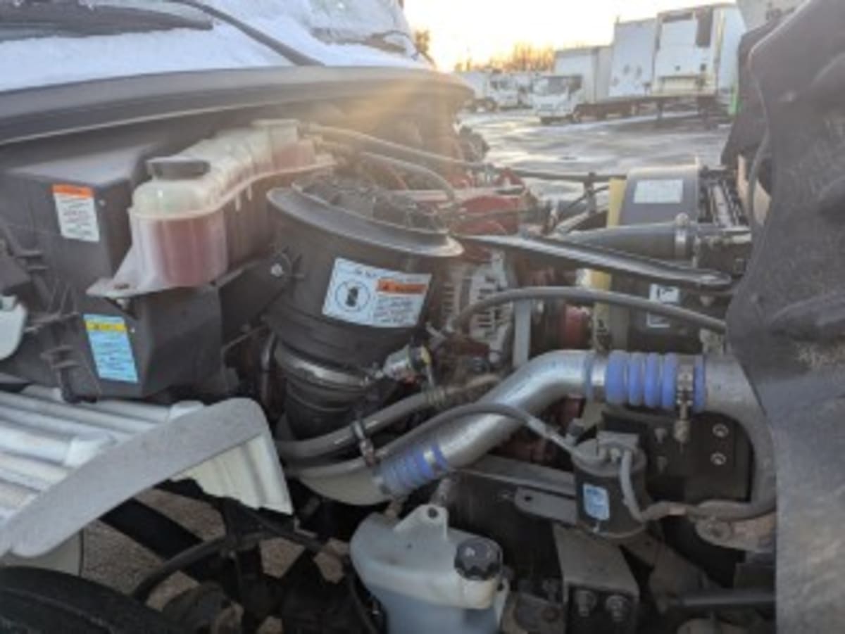 2018 Freightliner/Mercedes M2 106 752795