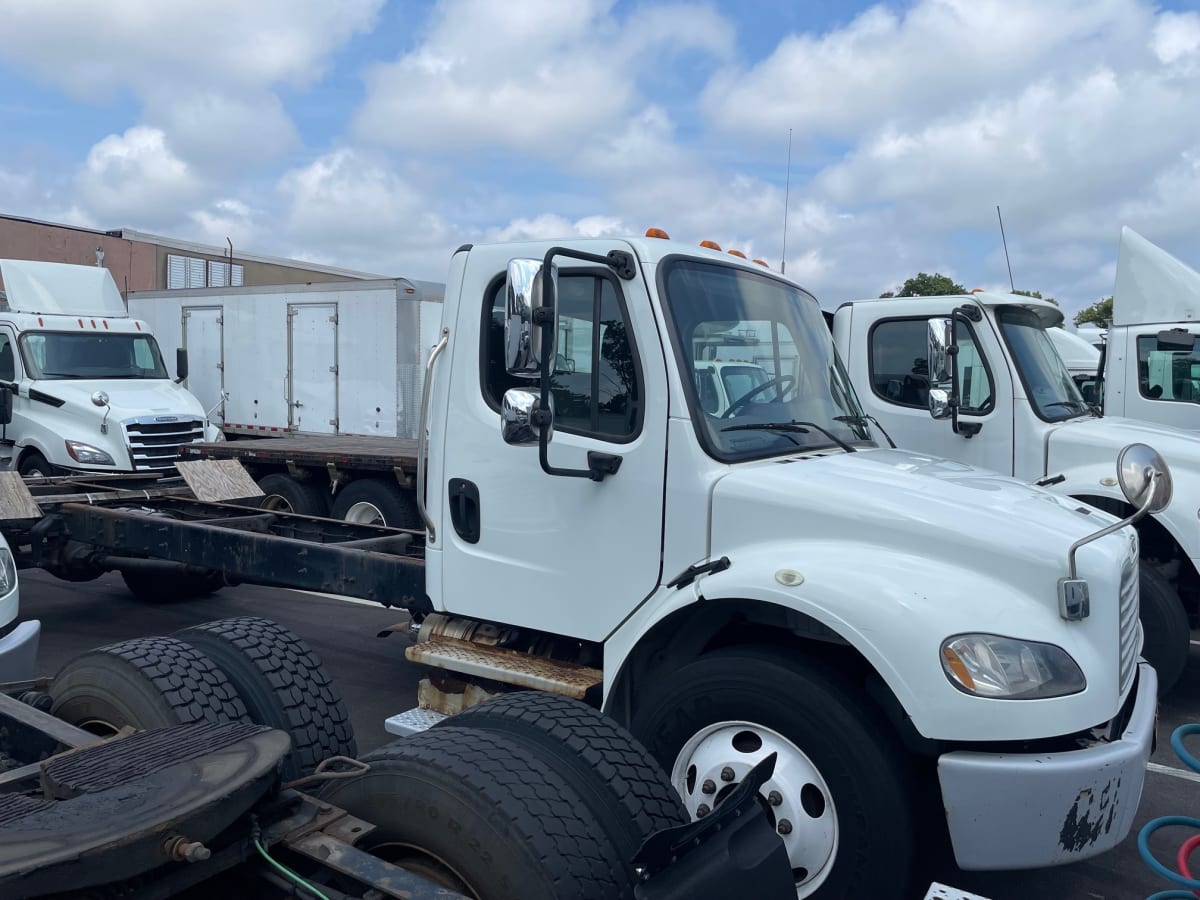 2018 Freightliner/Mercedes M2 106 752883