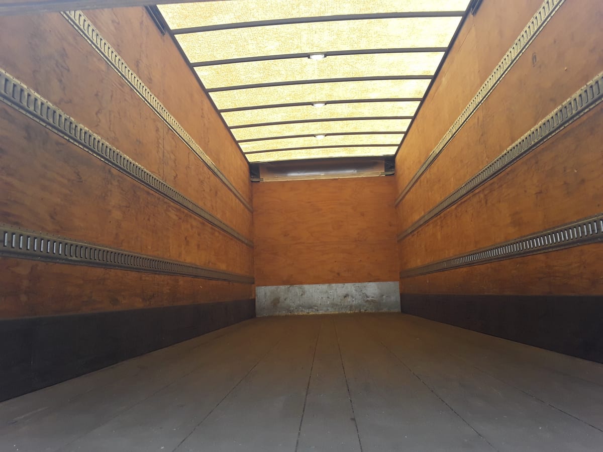 2018 Freightliner/Mercedes M2 106 753039