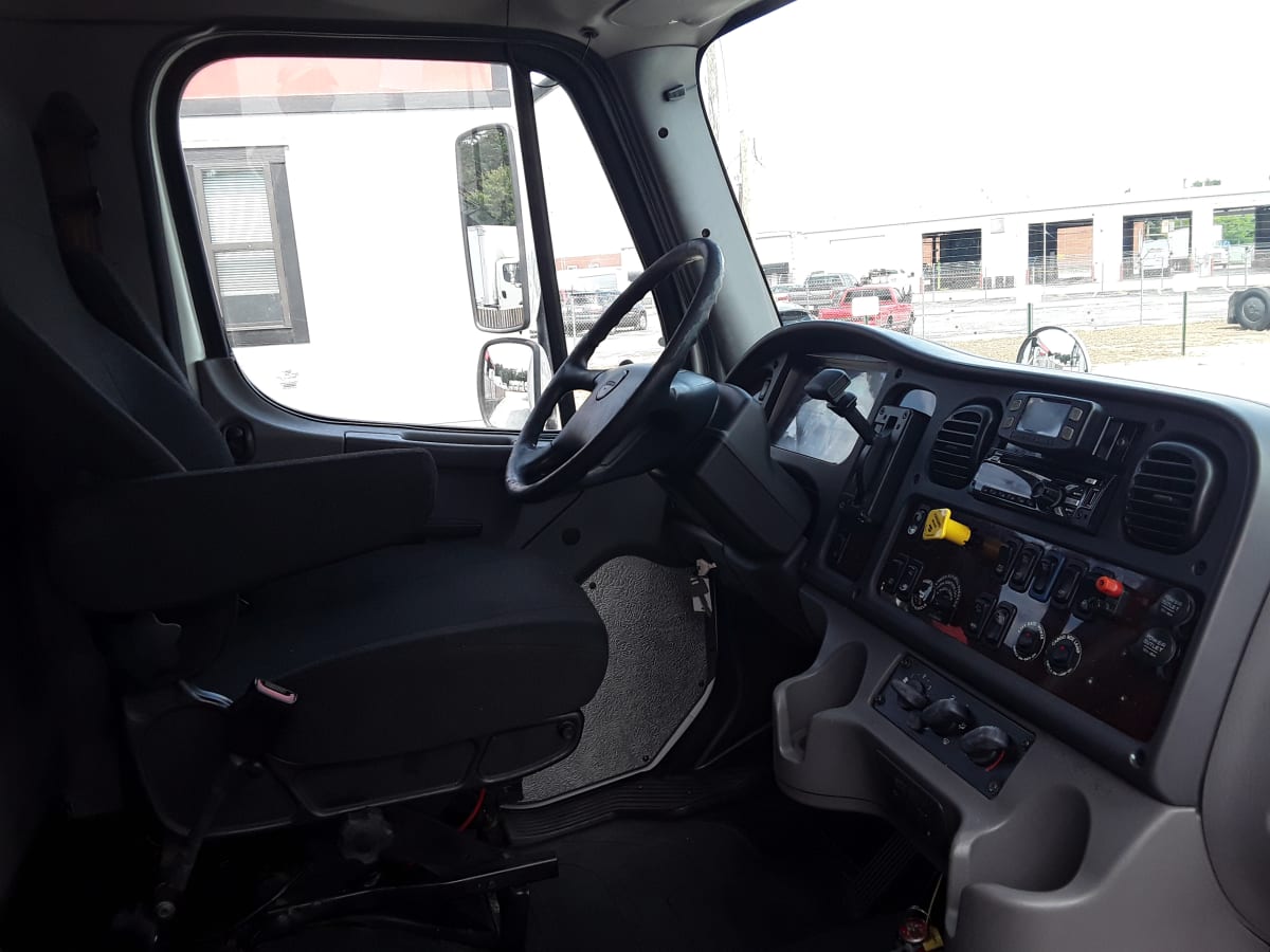 2018 Freightliner/Mercedes M2 106 753039