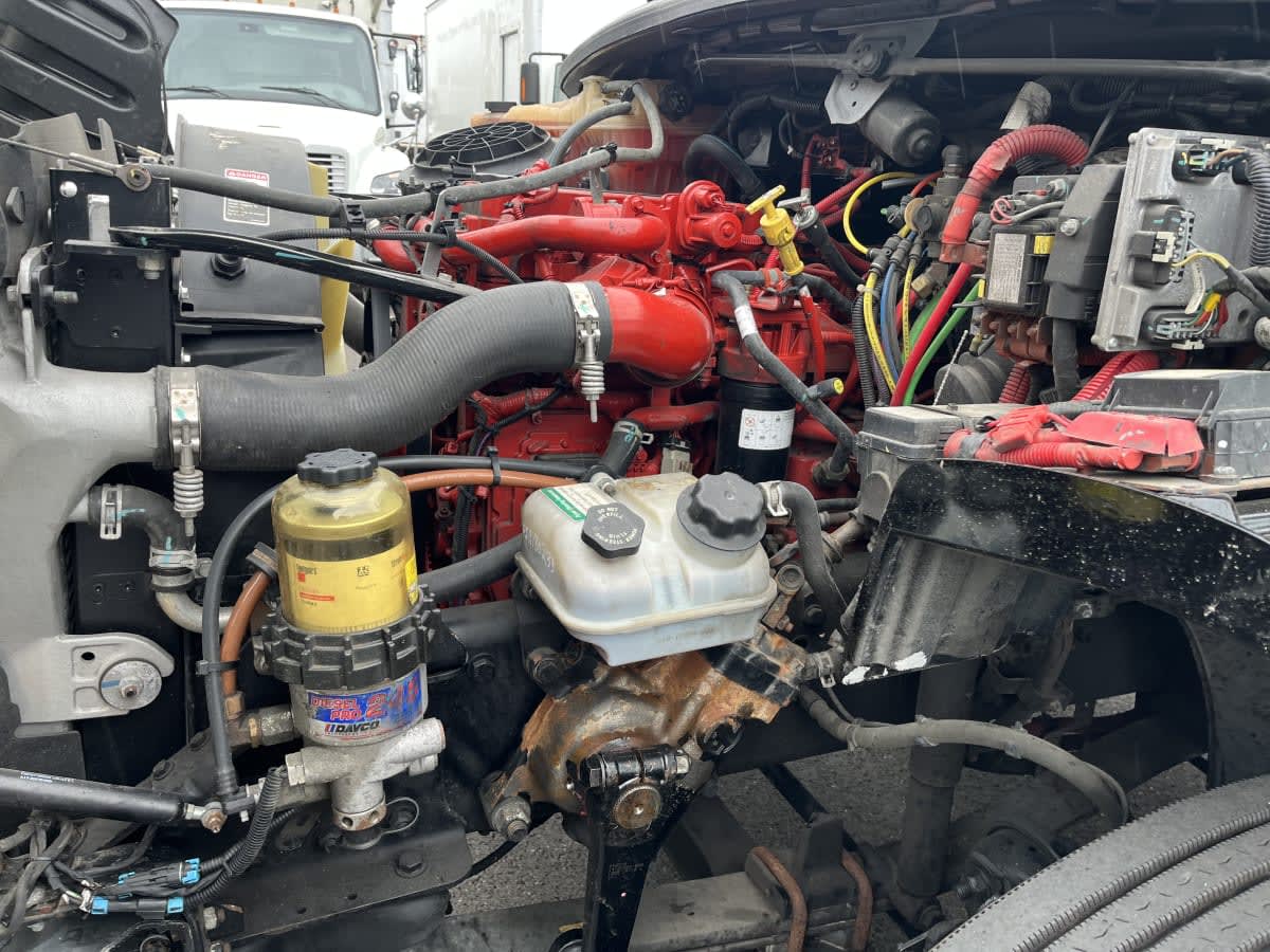 2018 Freightliner/Mercedes M2 106 753043