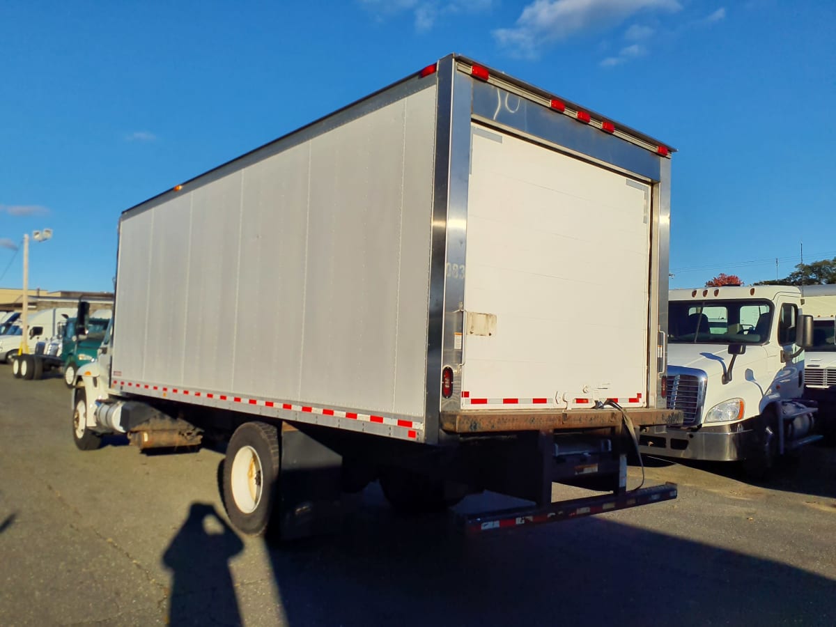 2018 Navistar International 4300 753083