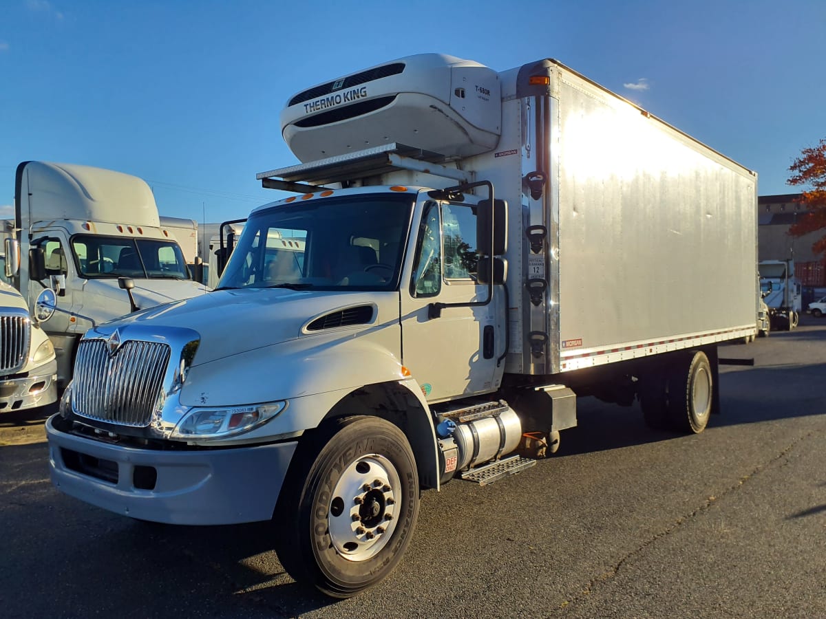 2018 Navistar International 4300 753083