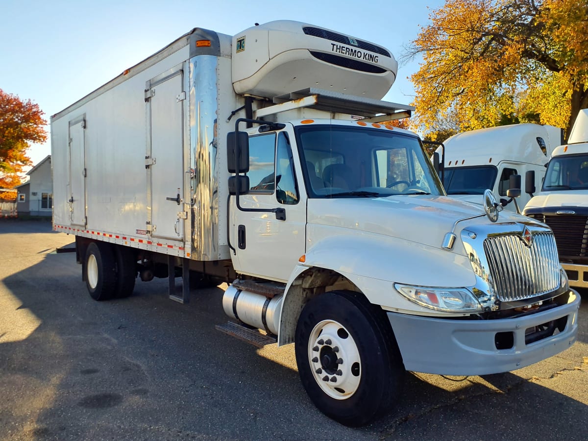 2018 Navistar International 4300 753083