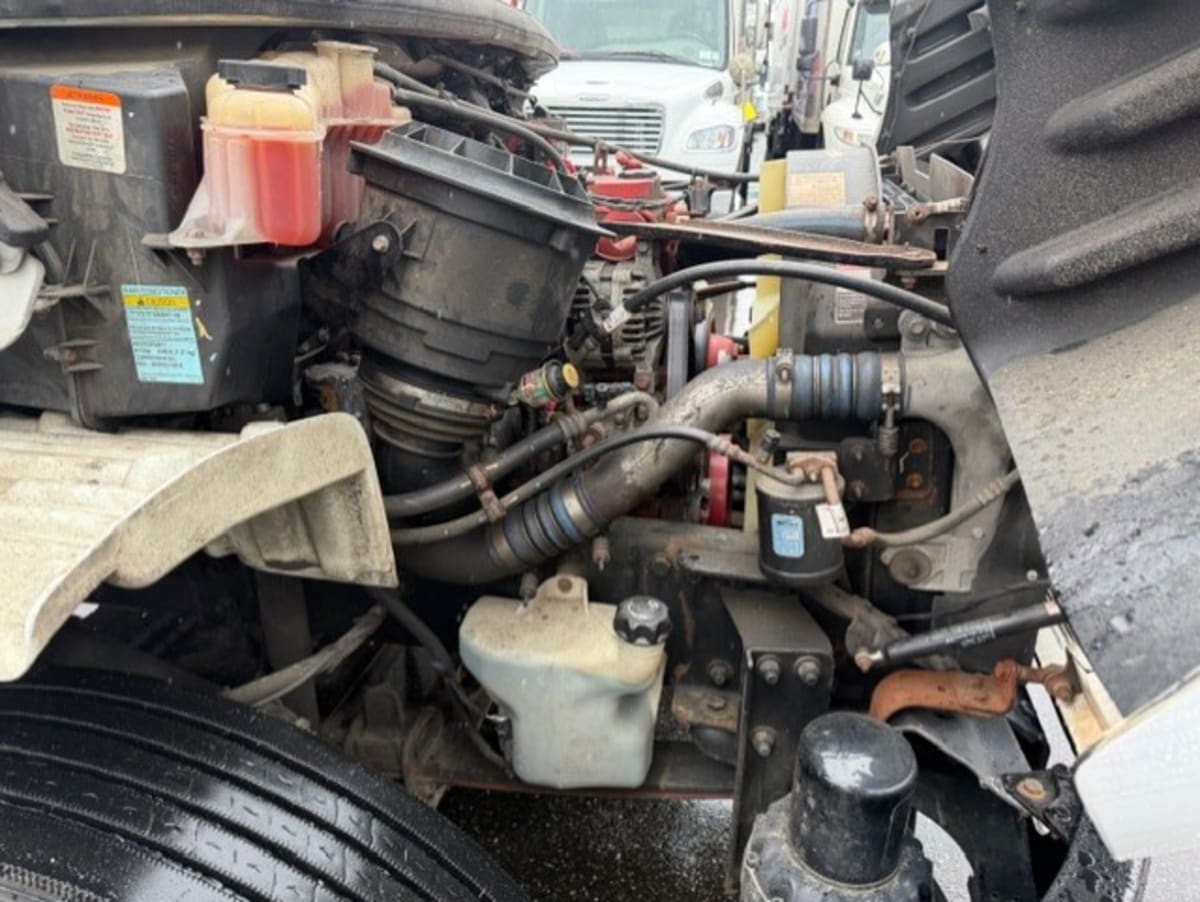 2018 Freightliner/Mercedes M2 106 753166