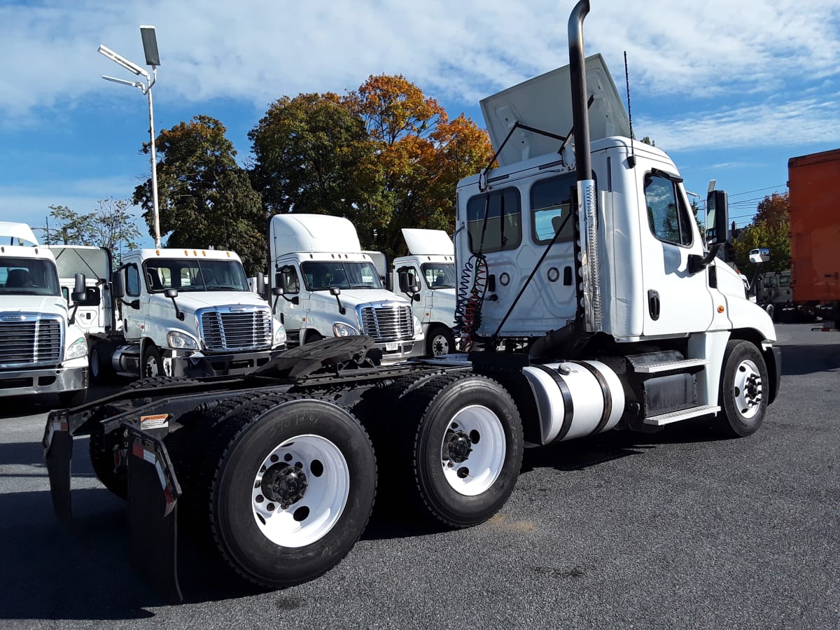 2018 Freightliner/Mercedes CASCADIA 125 753290