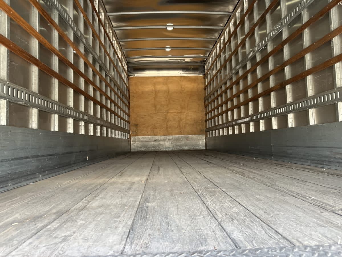 2018 Freightliner M2 106 753327