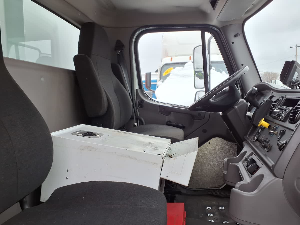 2018 Freightliner/Mercedes M2 106 753329