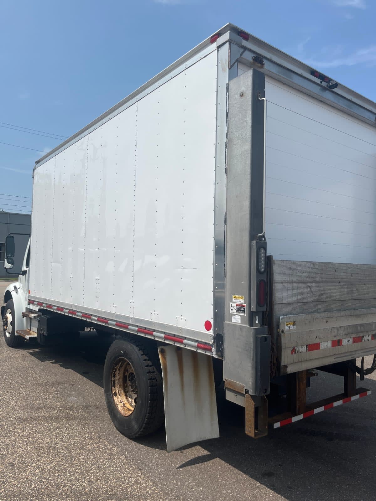 2018 Freightliner/Mercedes M2 106 753332