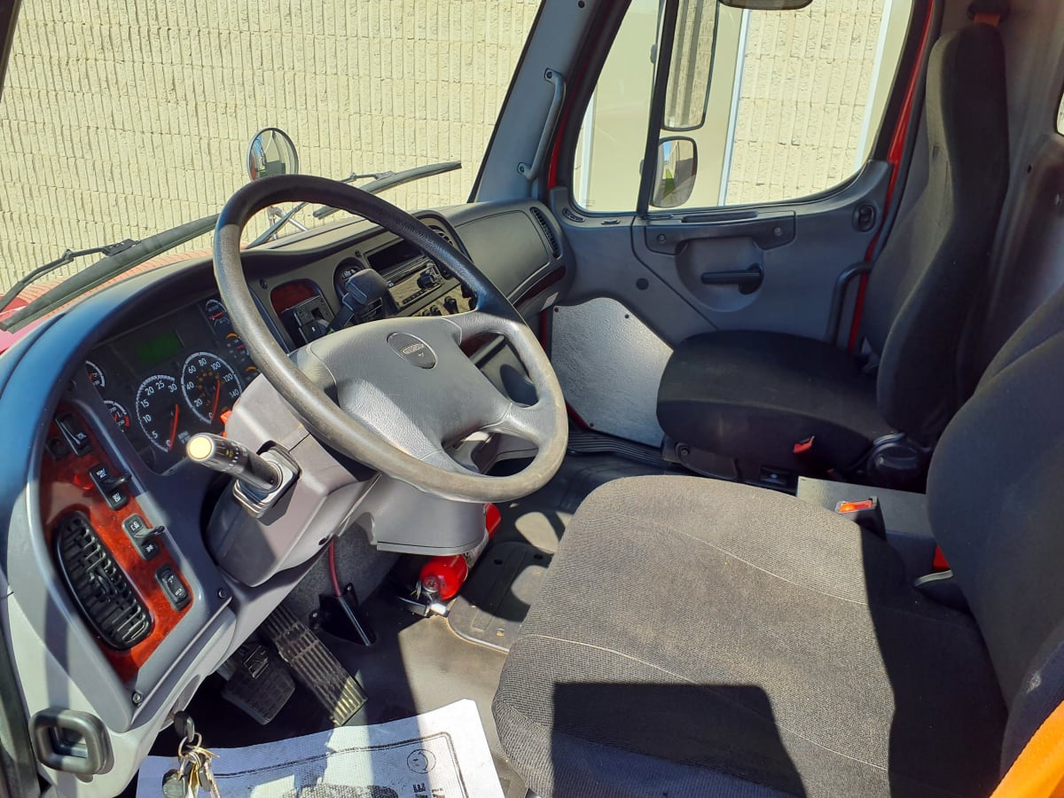 2018 Freightliner/Mercedes M2 106 753389