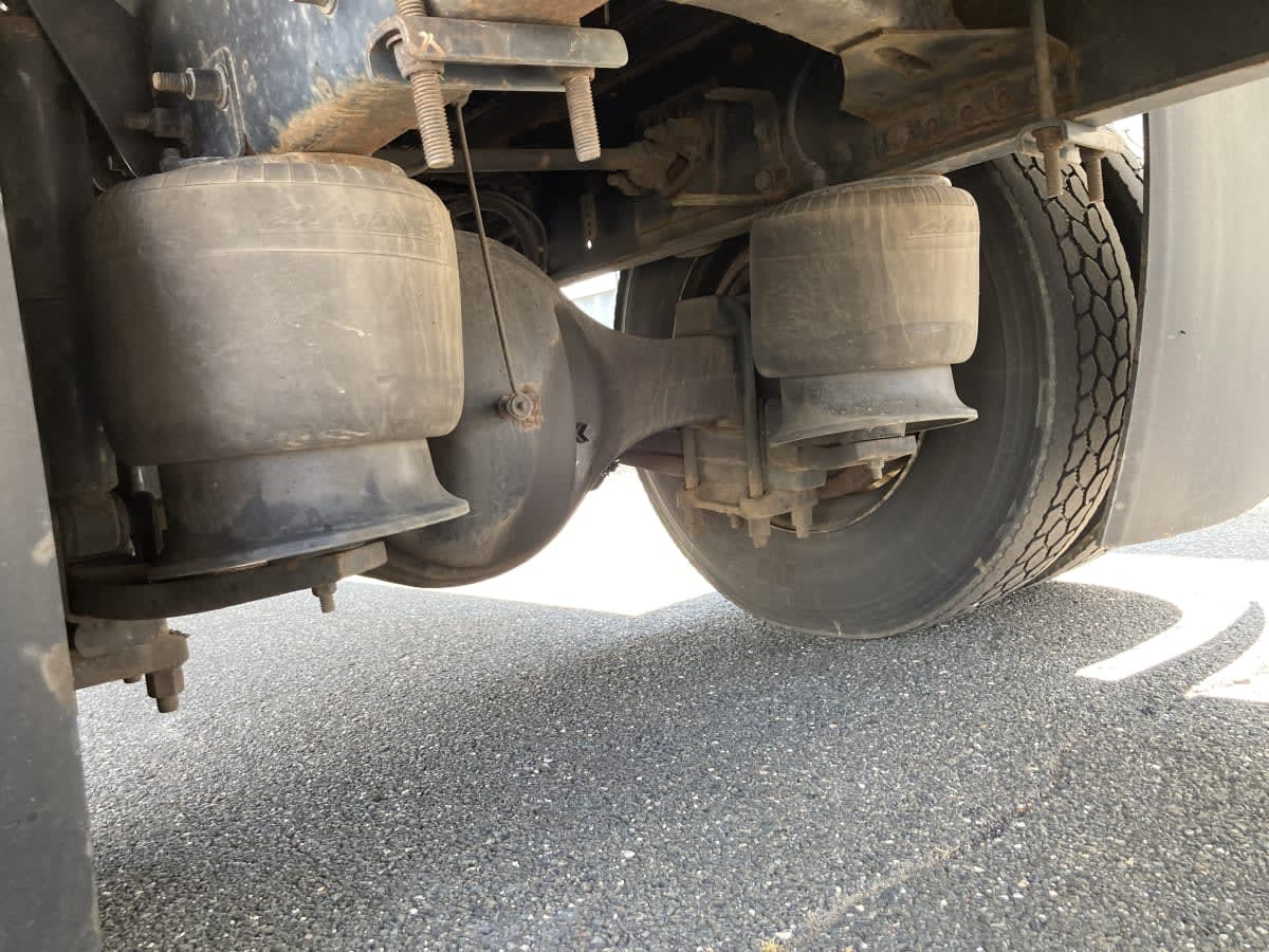2018 Freightliner/Mercedes M2 106 753649