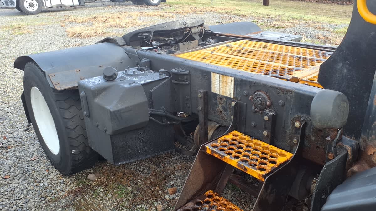 2017 Ottawa 4X2 T2 753753