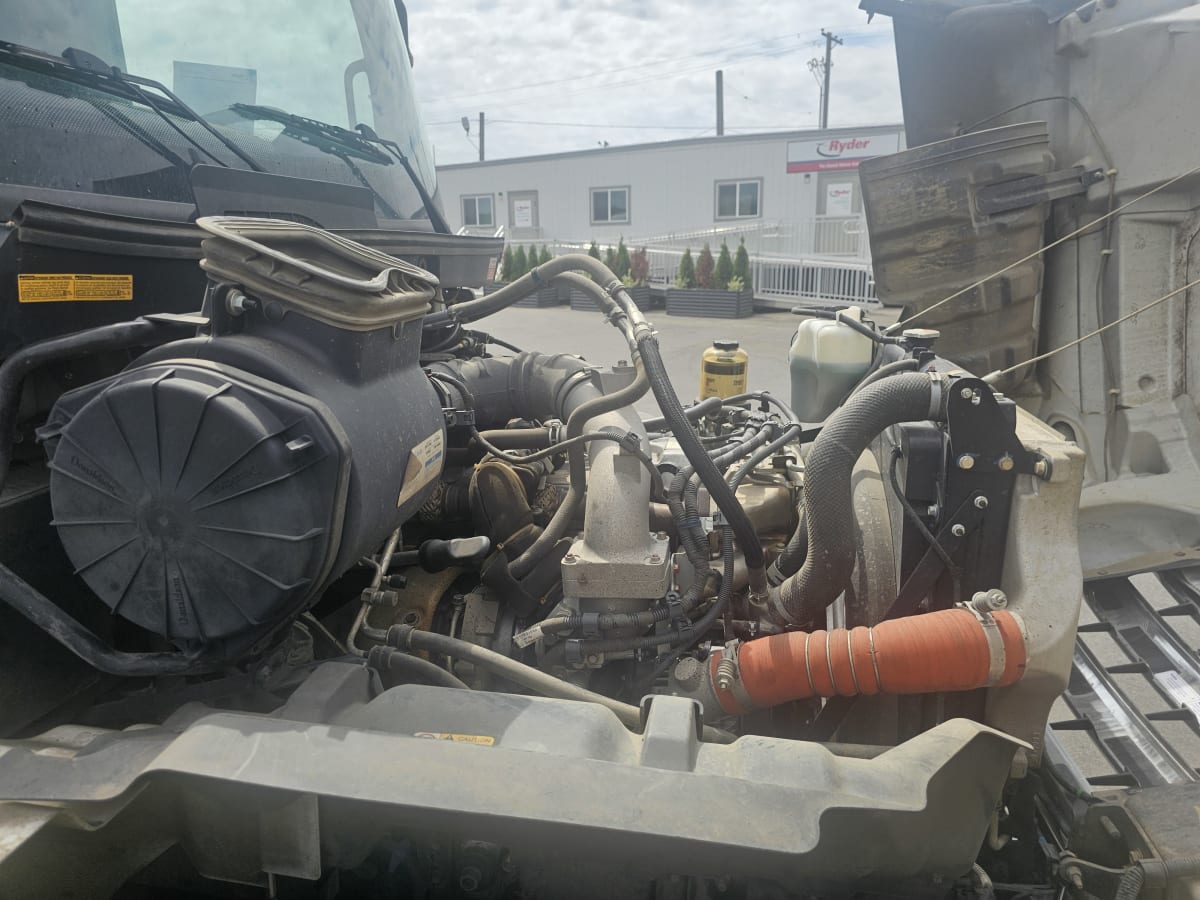 2017 Hino HINO 268 753857