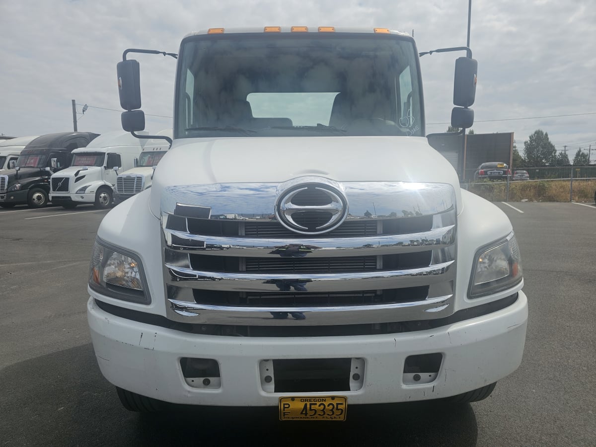 2017 Hino HINO 268 753857