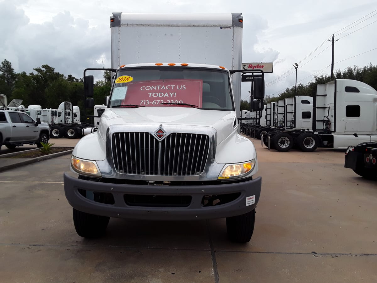 2018 Navistar International 4300 753955