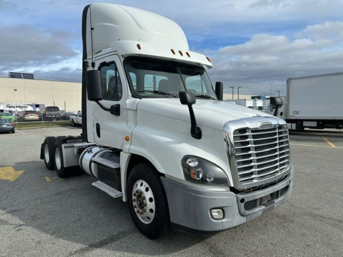 2018 Freightliner/Mercedes CASCADIA 125 754008