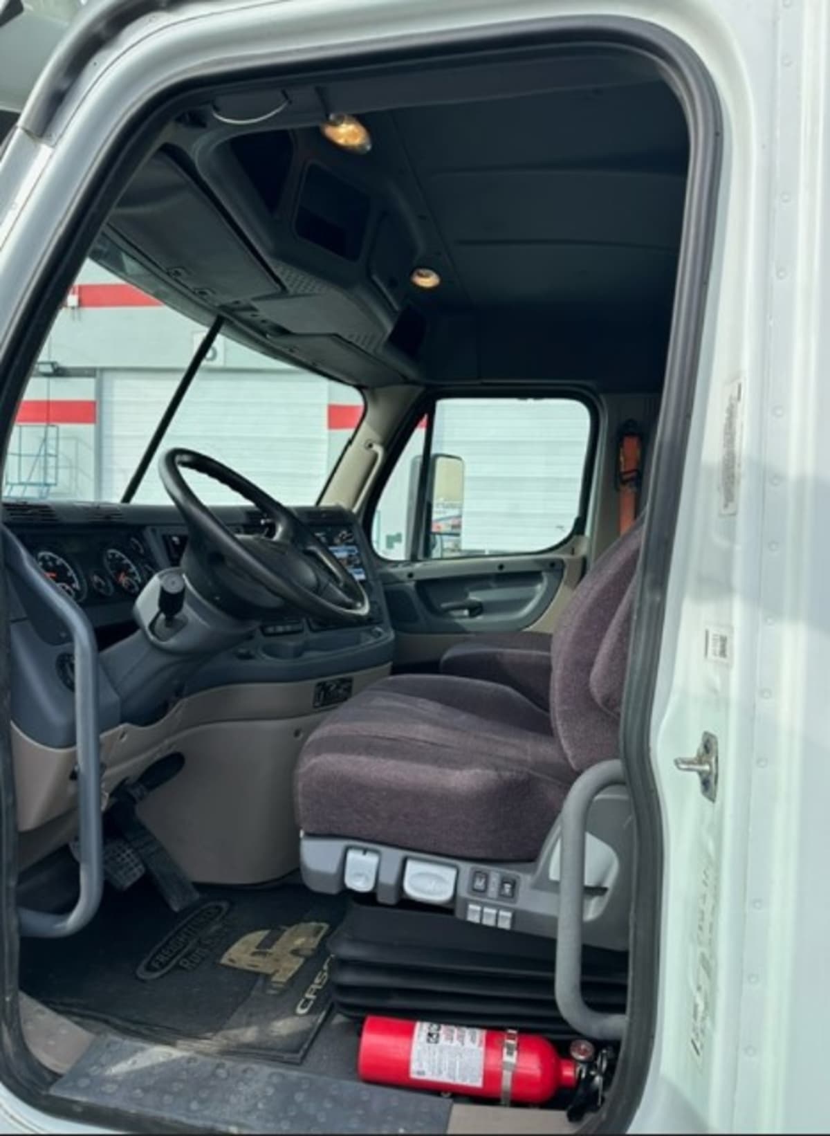 2018 Freightliner/Mercedes CASCADIA 125 754008