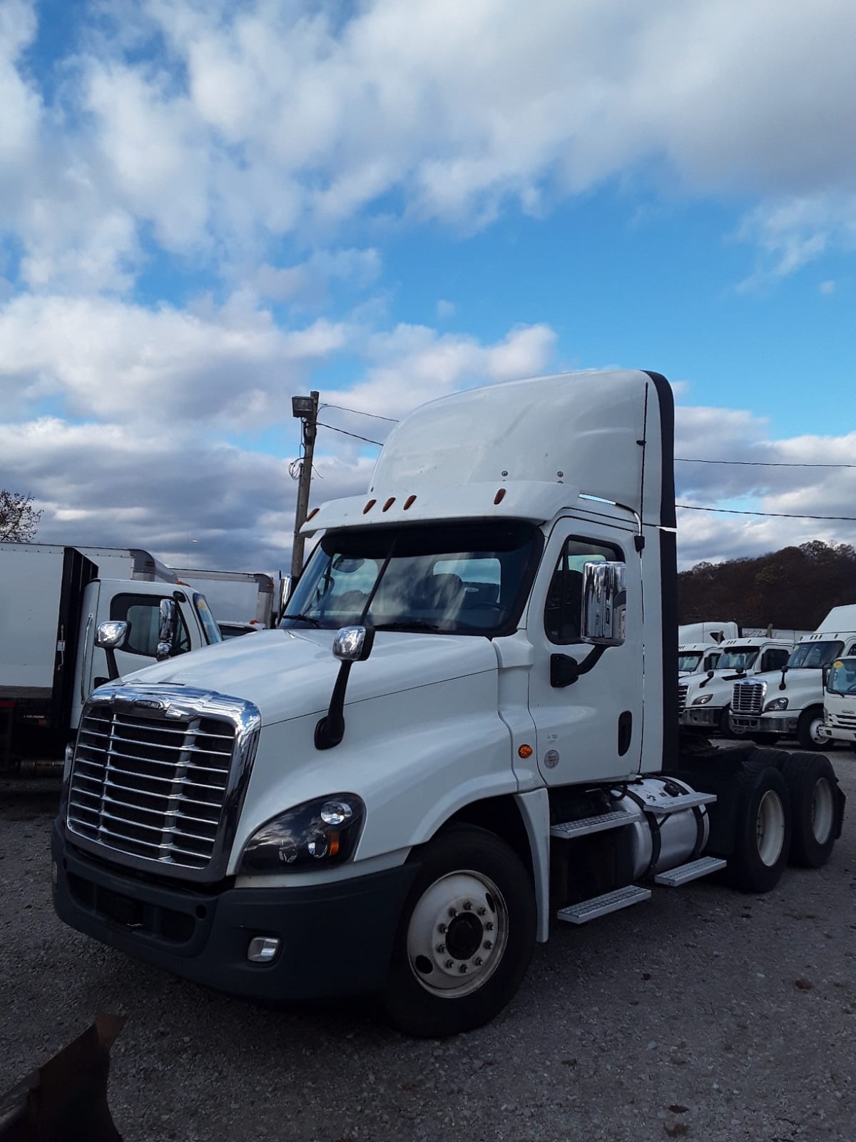 2018 Freightliner/Mercedes CASCADIA 125 754358