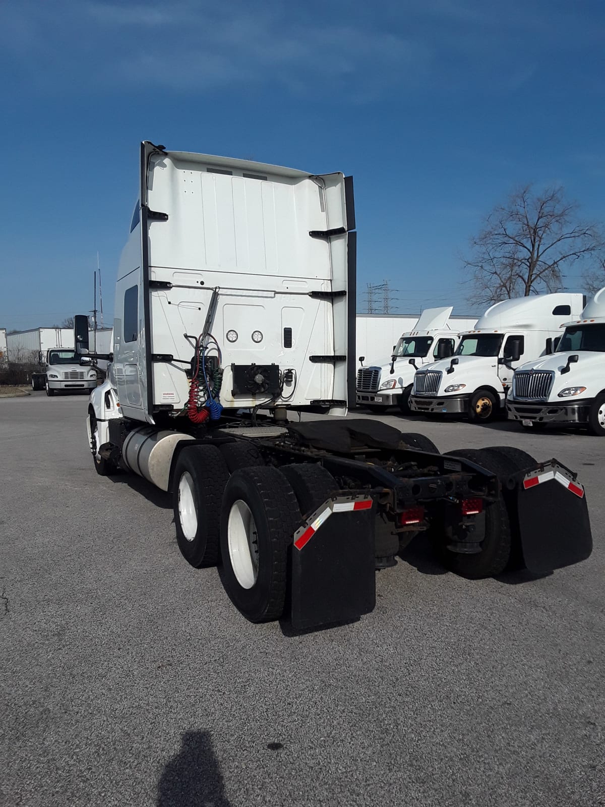 2018 Navistar International LT625 SLPR CAB 754402