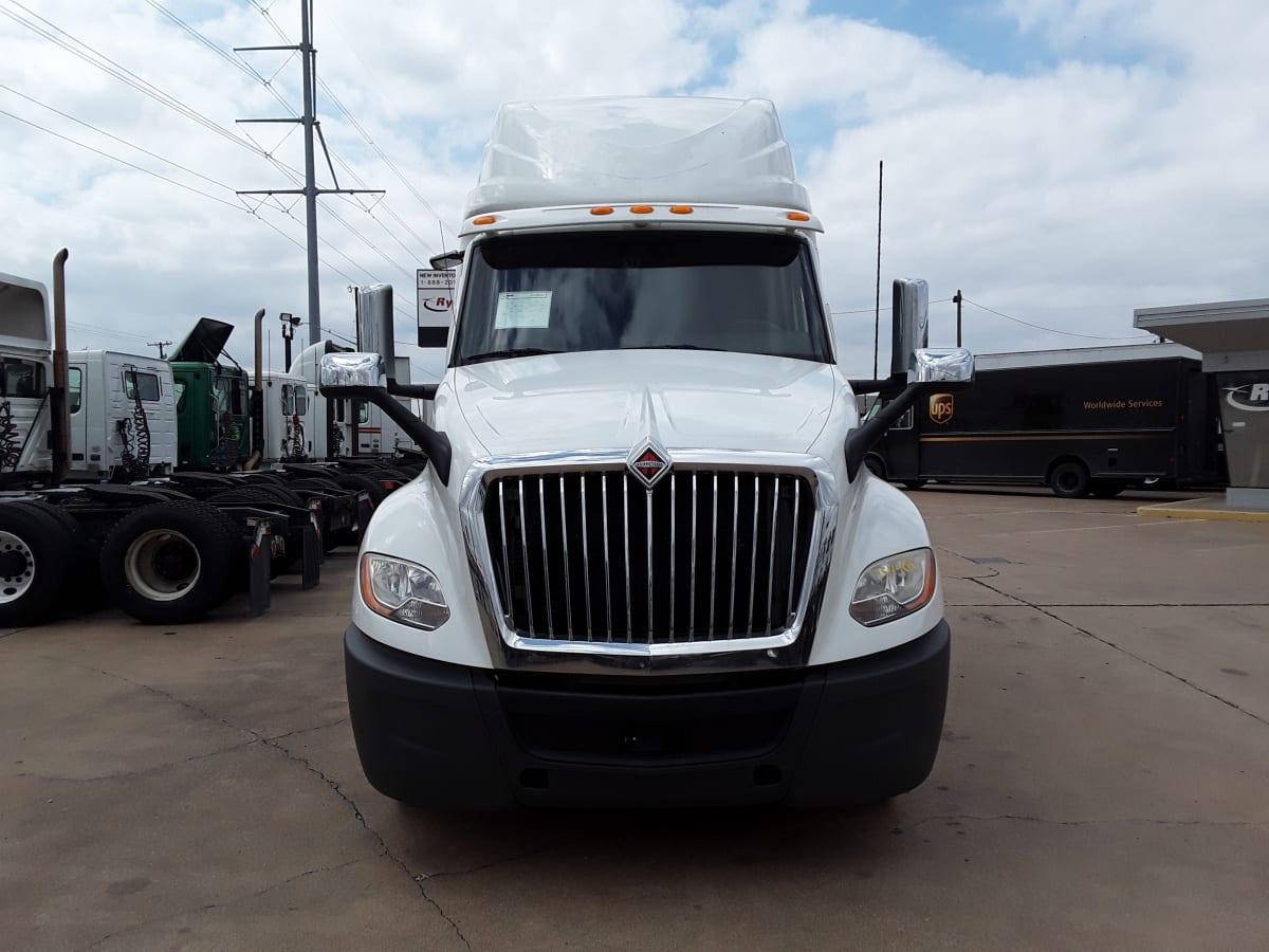 2018 Navistar International LT625 SLPR CAB 754404