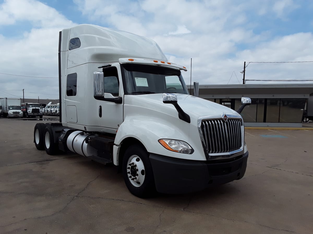 2018 Navistar International LT625 SLPR CAB 754404