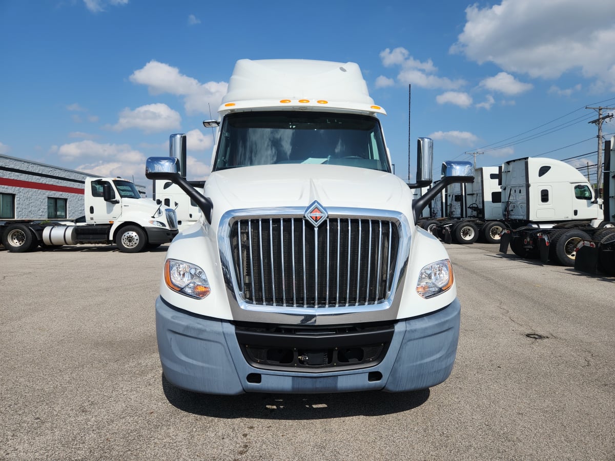 2018 Navistar International LT625 SLPR CAB 754408