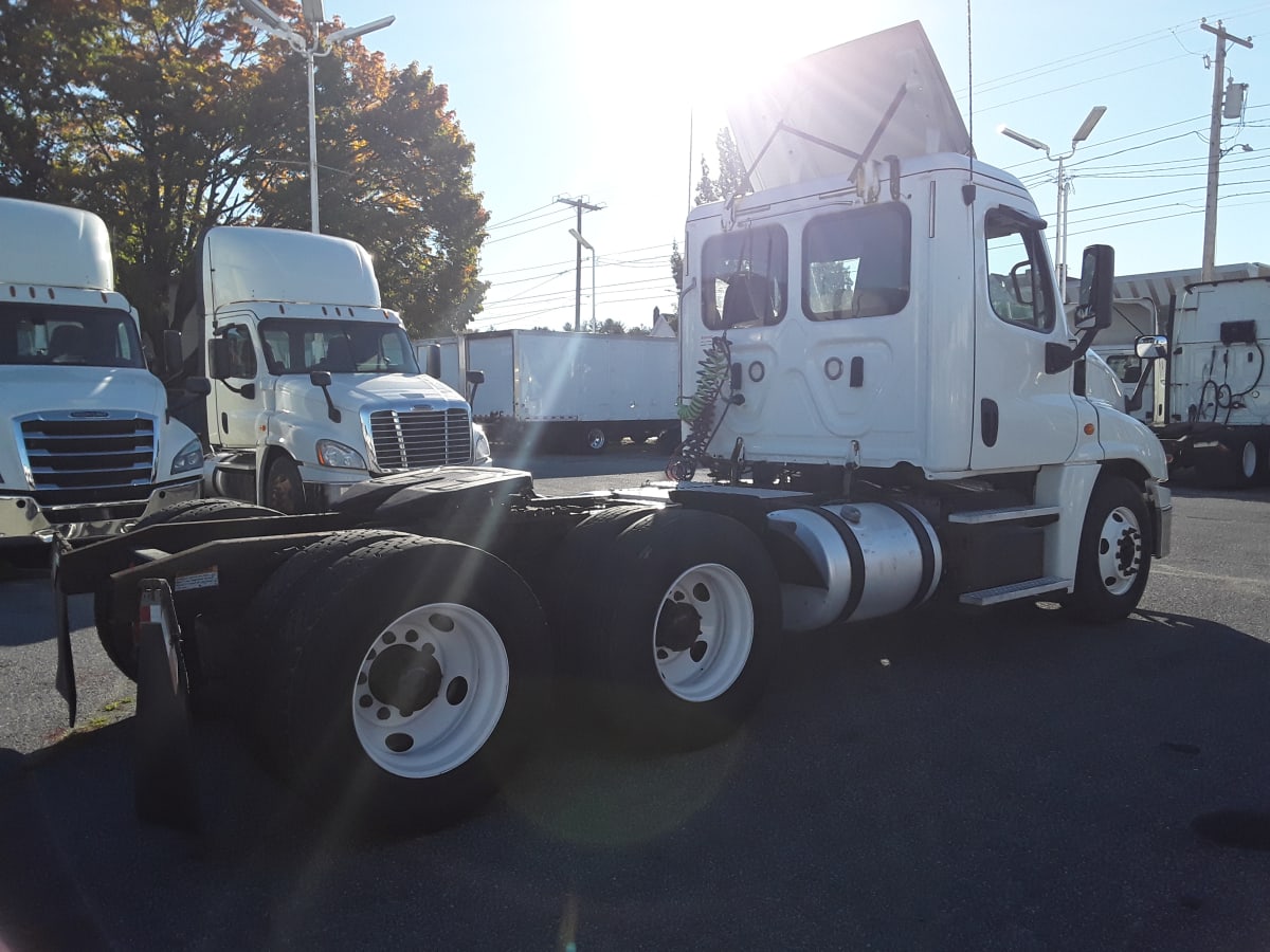 2018 Freightliner/Mercedes CASCADIA 125 754419