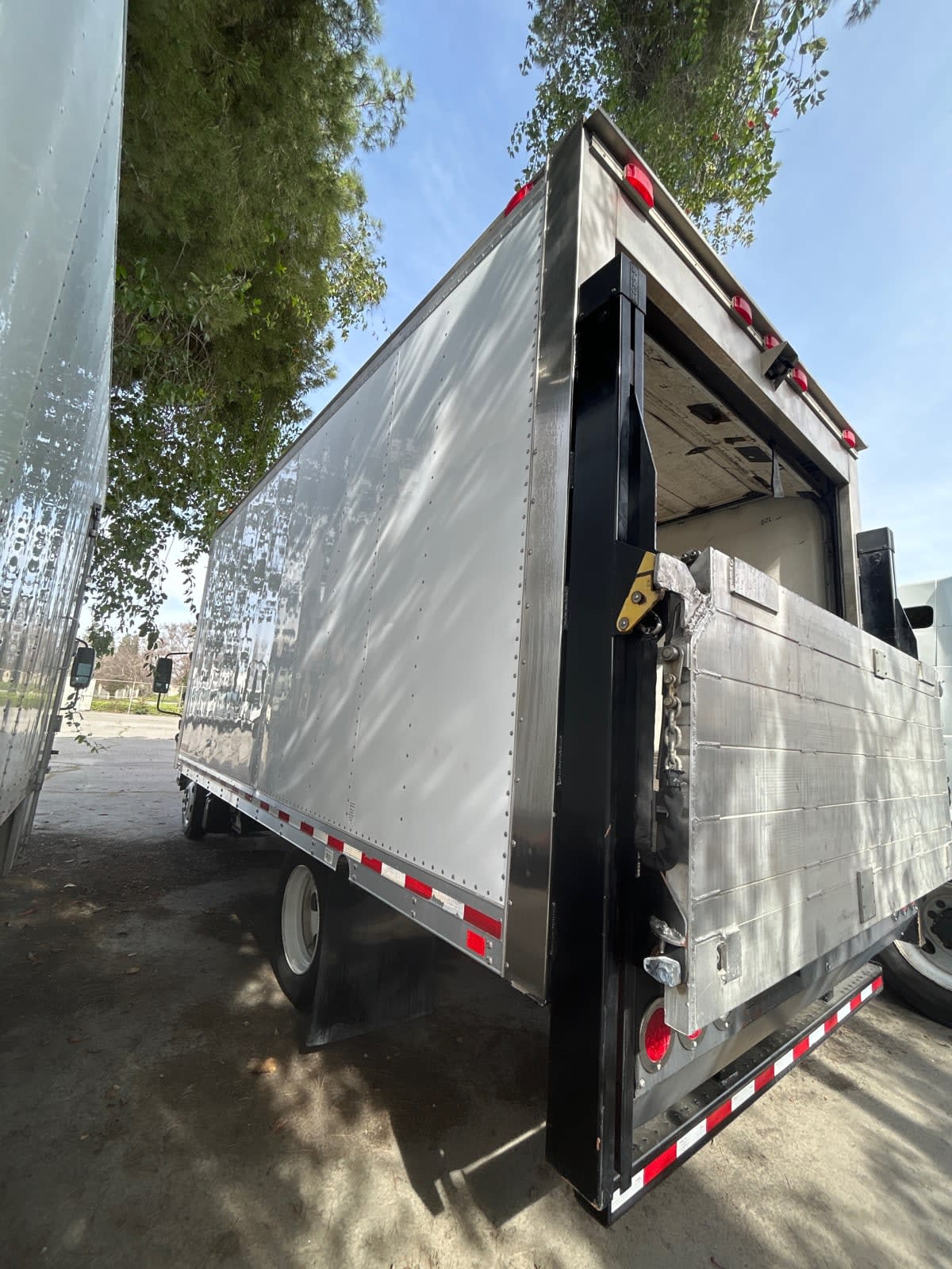 2018 Isuzu NRR 754521