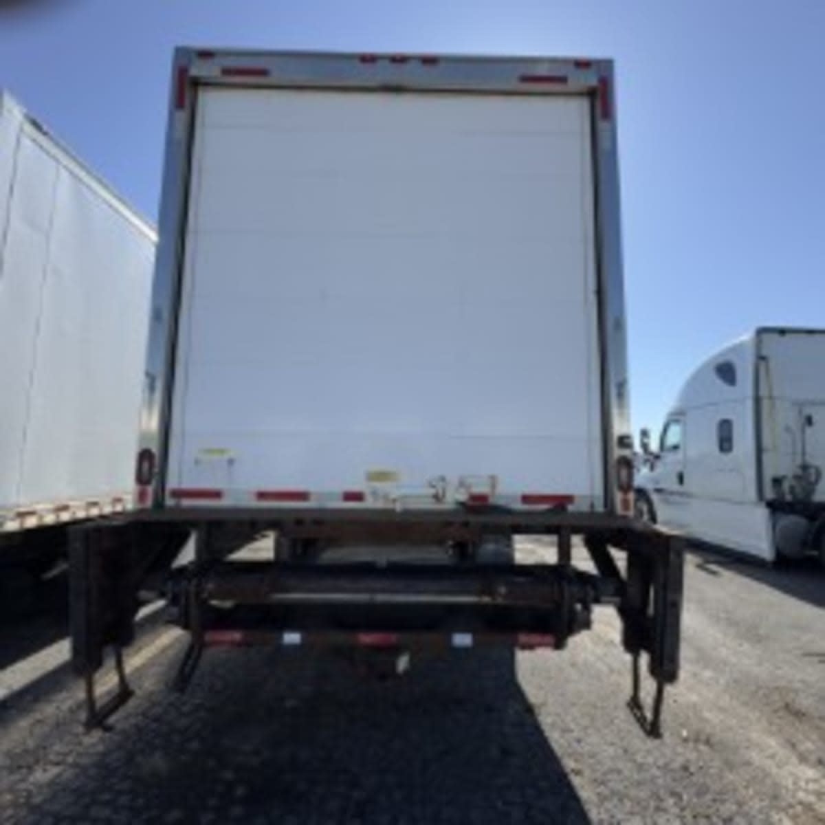 2018 Navistar International 4300 754641