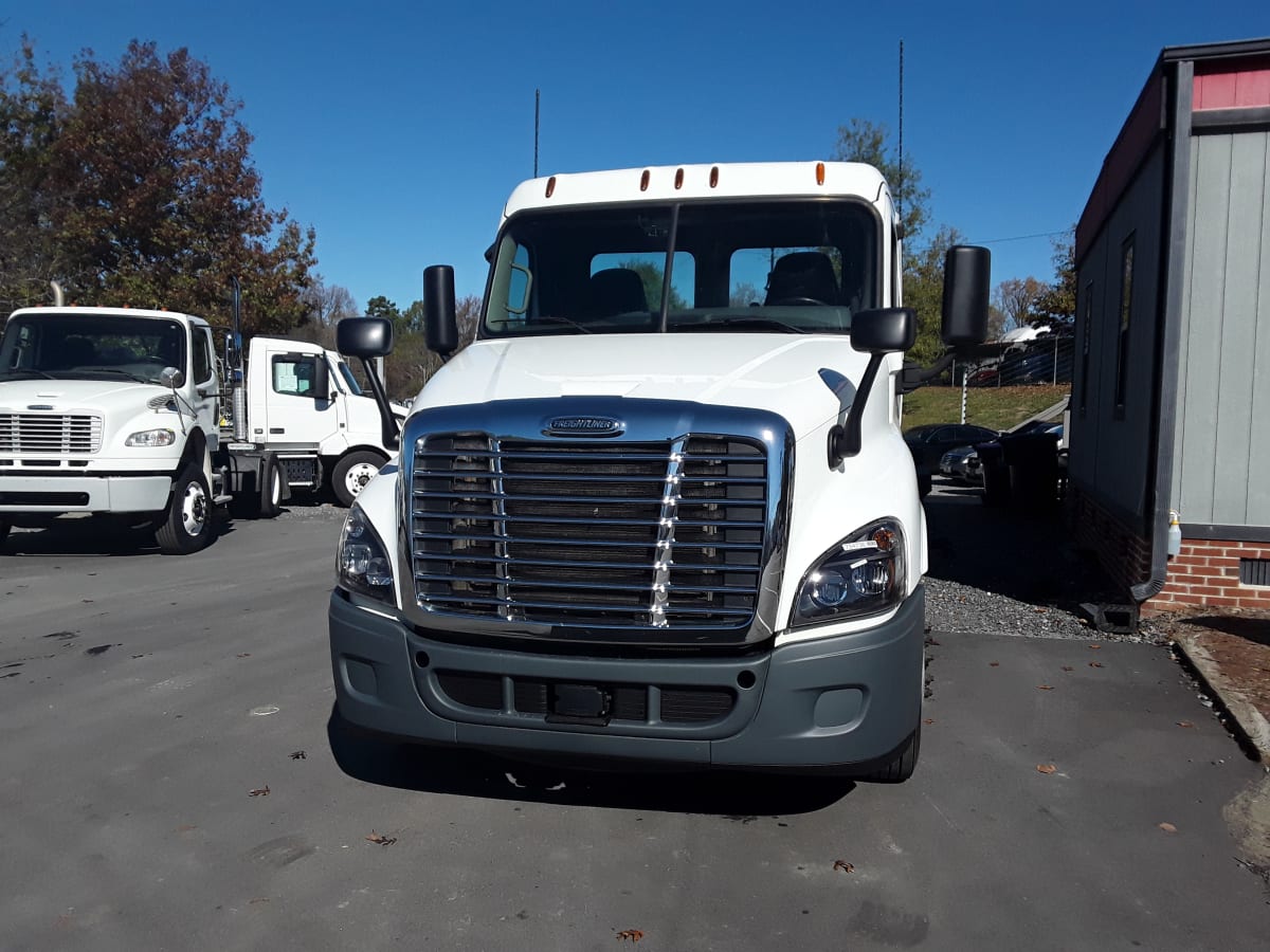 2018 Freightliner/Mercedes CASCADIA 125 754736