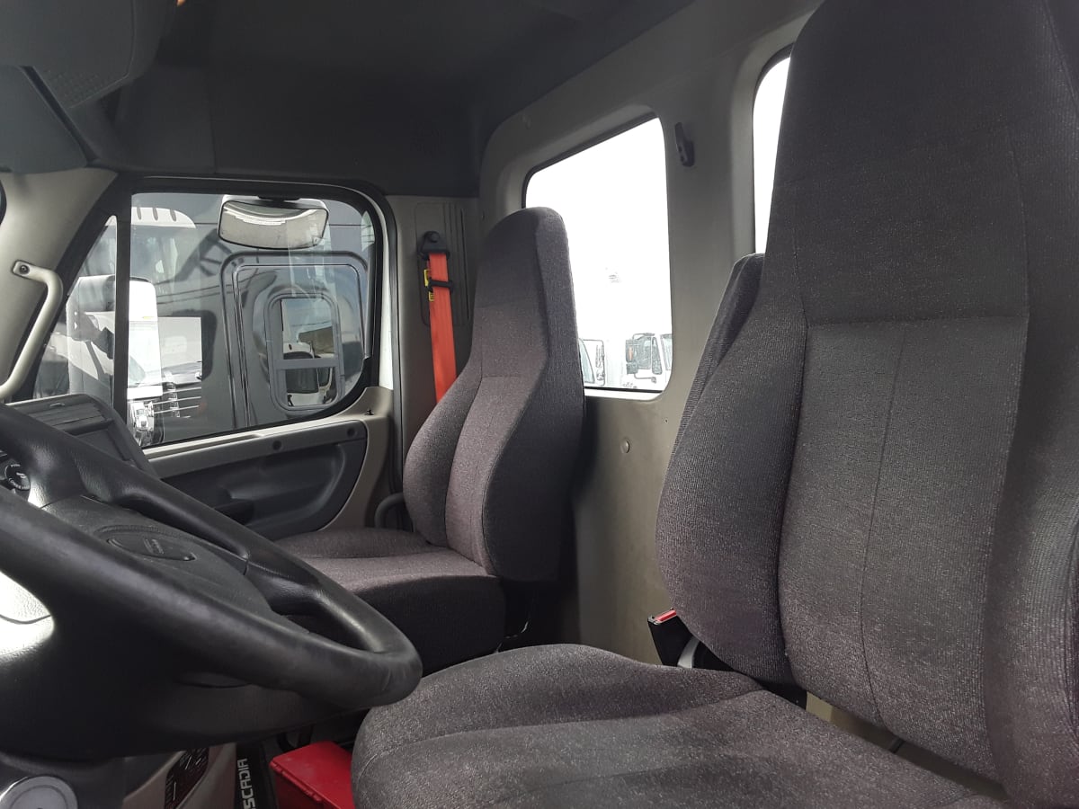 2018 Freightliner/Mercedes CASCADIA 125 754790