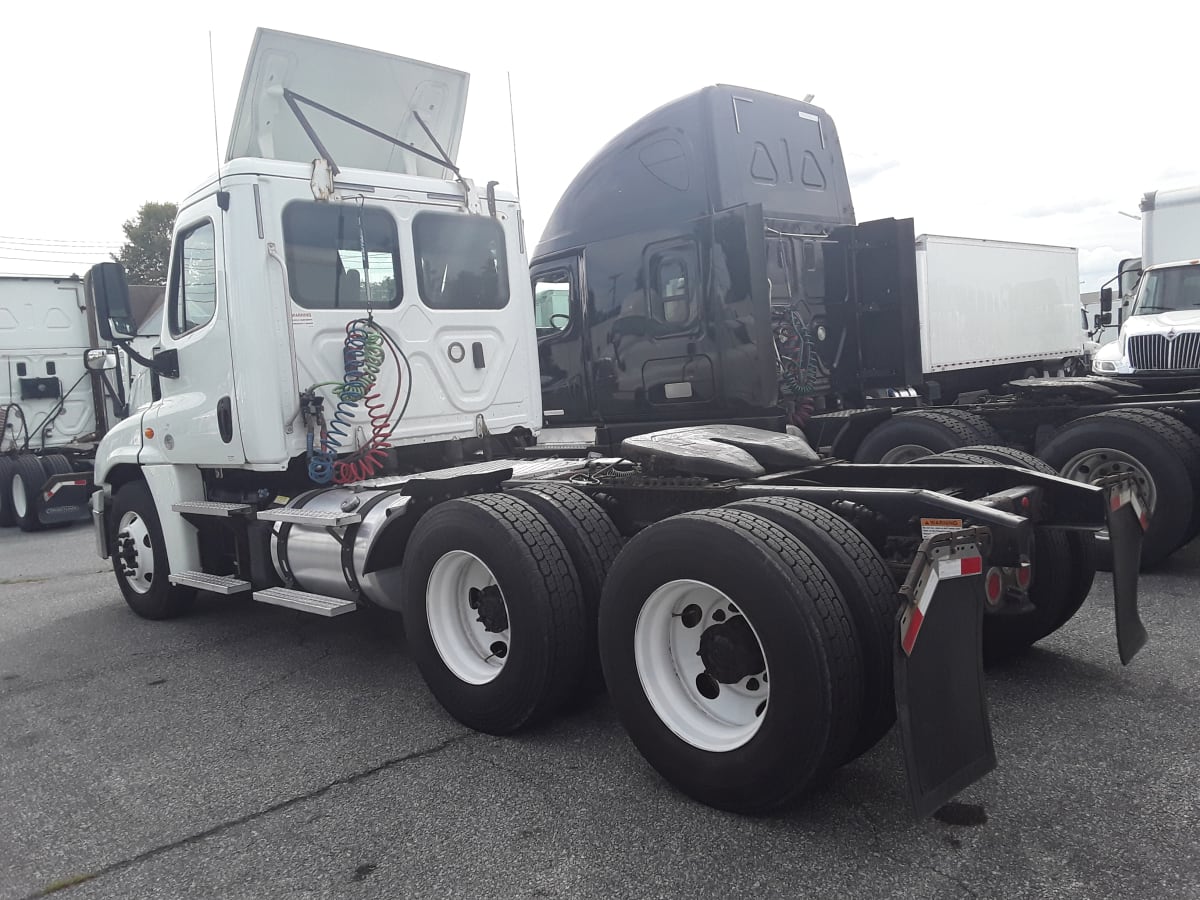 2018 Freightliner/Mercedes CASCADIA 125 754790
