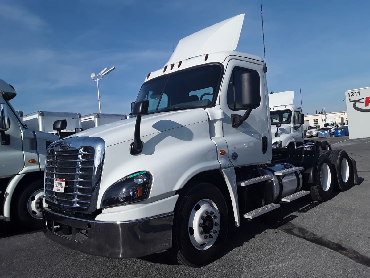 2018 Freightliner/Mercedes CASCADIA 125 754794