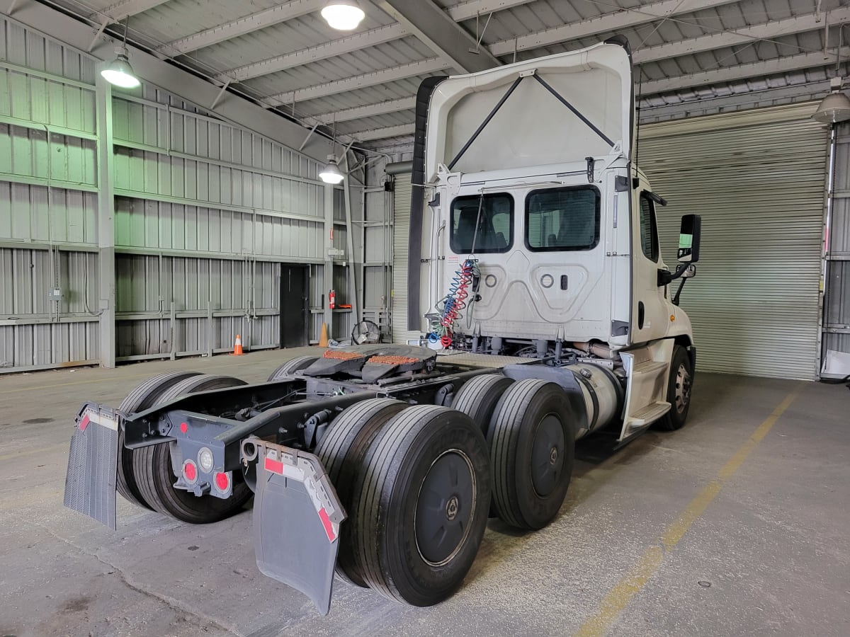 2018 Freightliner/Mercedes CASCADIA 125 754896