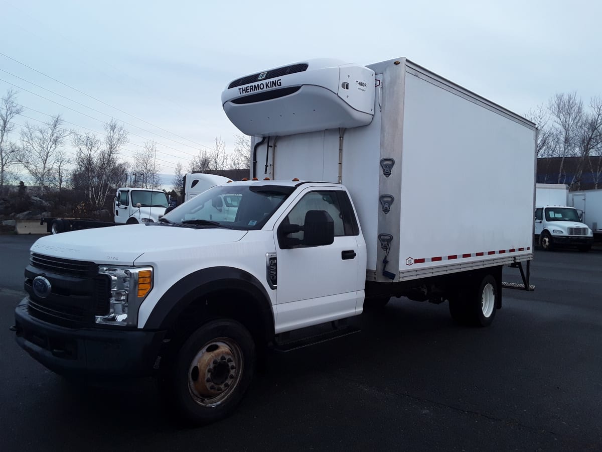 2017 Ford Motor Company F550 754976