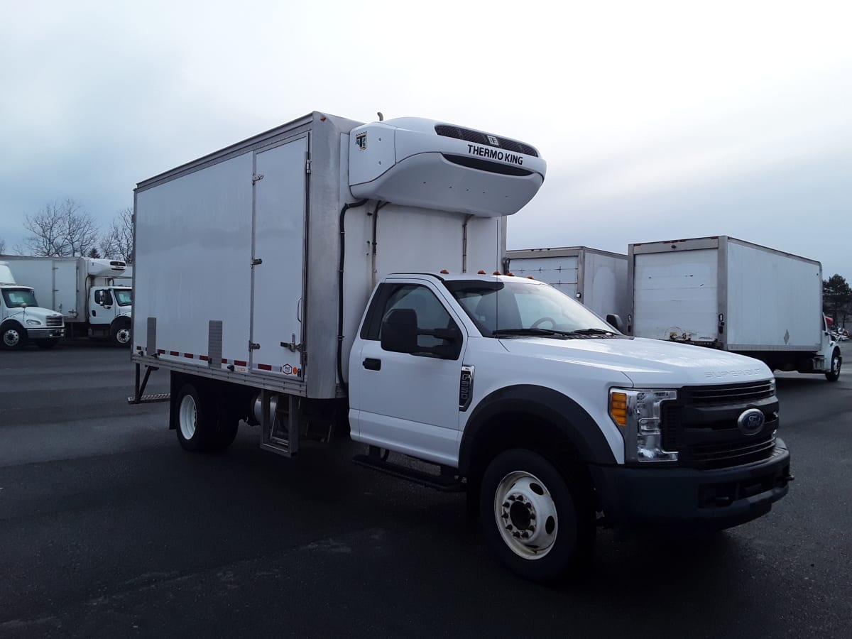 2017 Ford Motor Company F550 754976