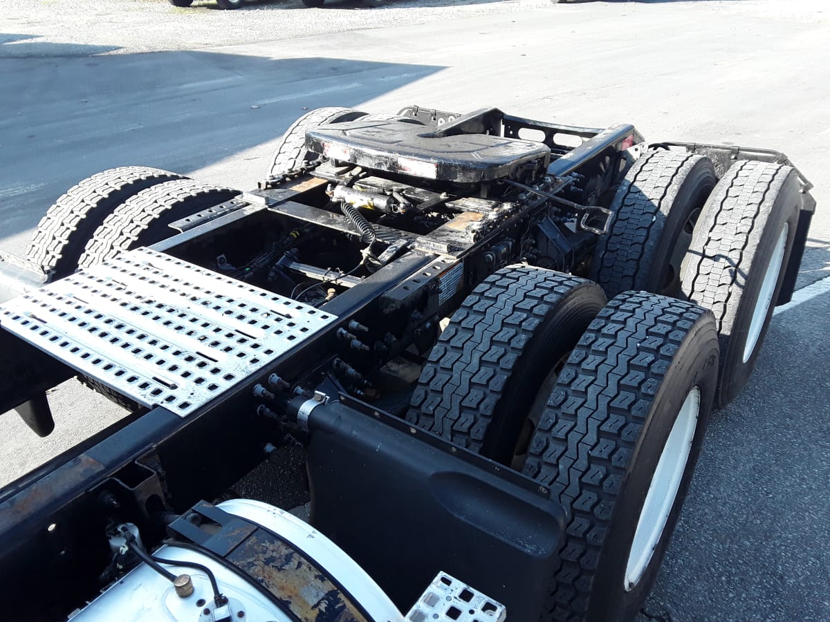 2018 Volvo VNL64TRACTOR 755234