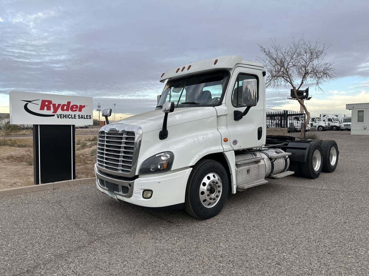 2018 Freightliner/Mercedes CASCADIA 125 755305