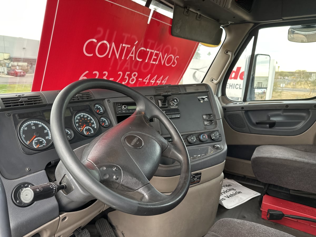 2018 Freightliner/Mercedes CASCADIA 125 755305