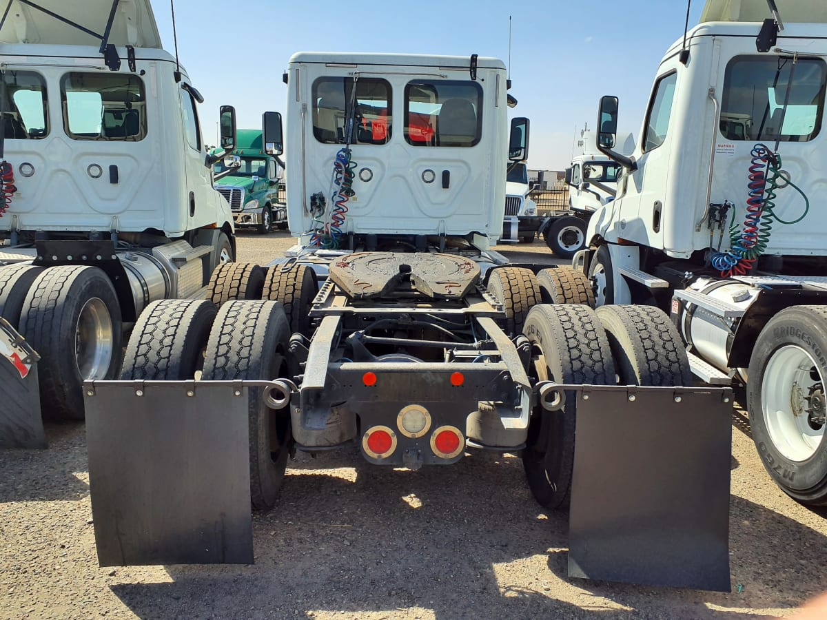 2018 Freightliner/Mercedes CASCADIA 125 755309