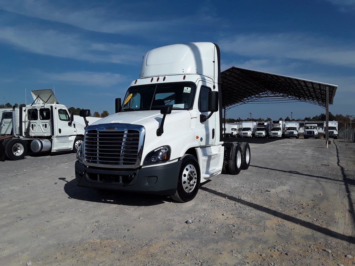 2018 Freightliner/Mercedes CASCADIA 125 755311