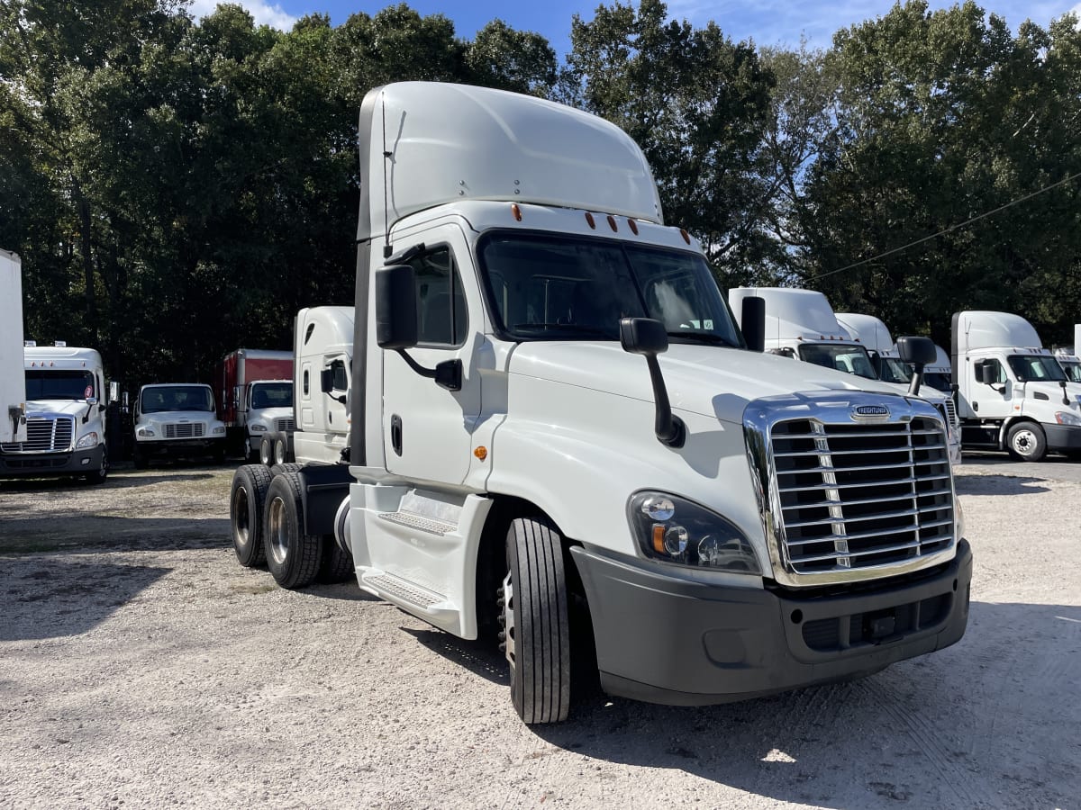 2018 Freightliner/Mercedes CASCADIA 125 755312