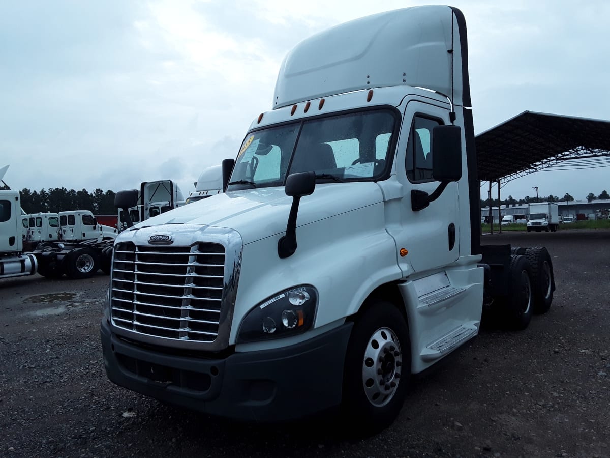 2018 Freightliner/Mercedes CASCADIA 125 755313