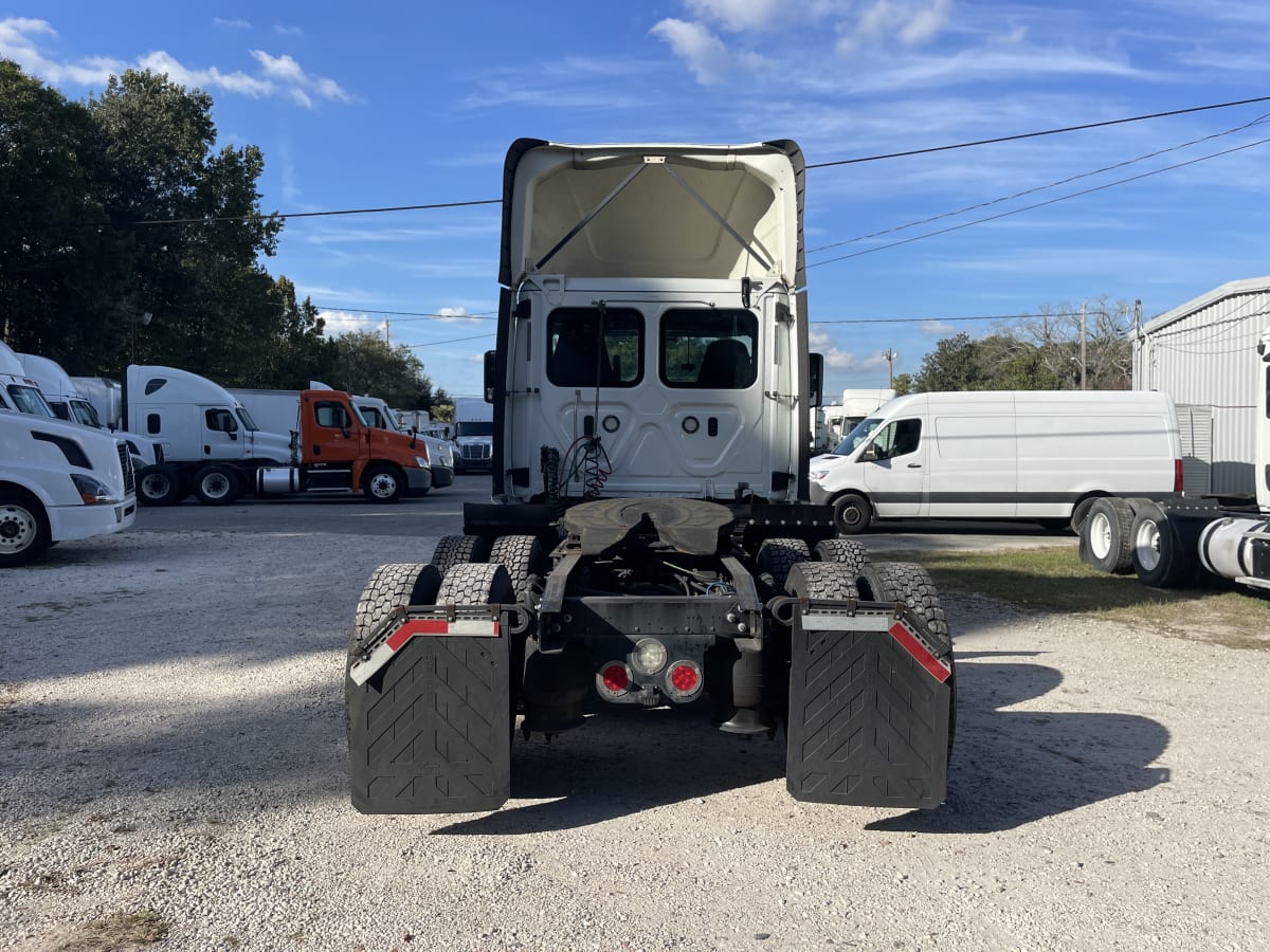 2018 Freightliner/Mercedes CASCADIA 125 755316